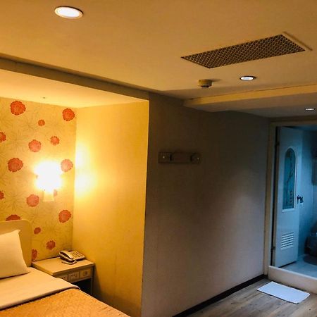 Jing Chech Hotel Kaohsiung Esterno foto