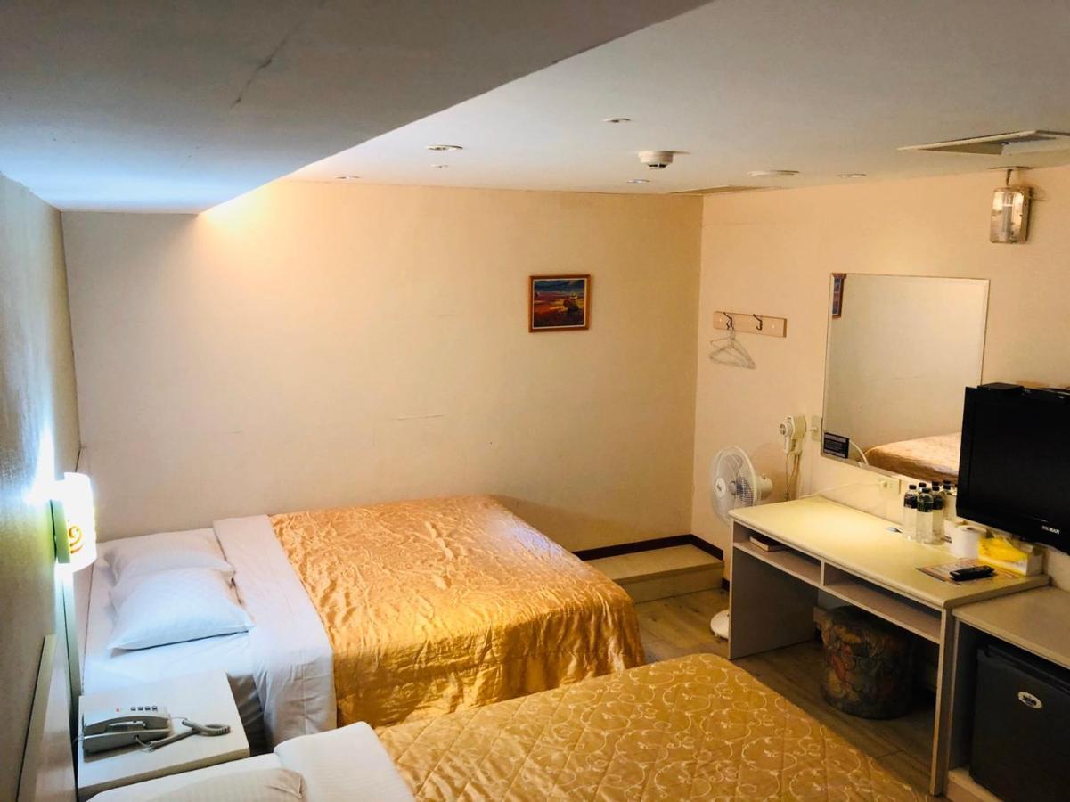 Jing Chech Hotel Kaohsiung Esterno foto